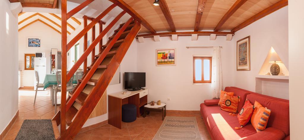 Holiday Home Vineyard House Бол Экстерьер фото