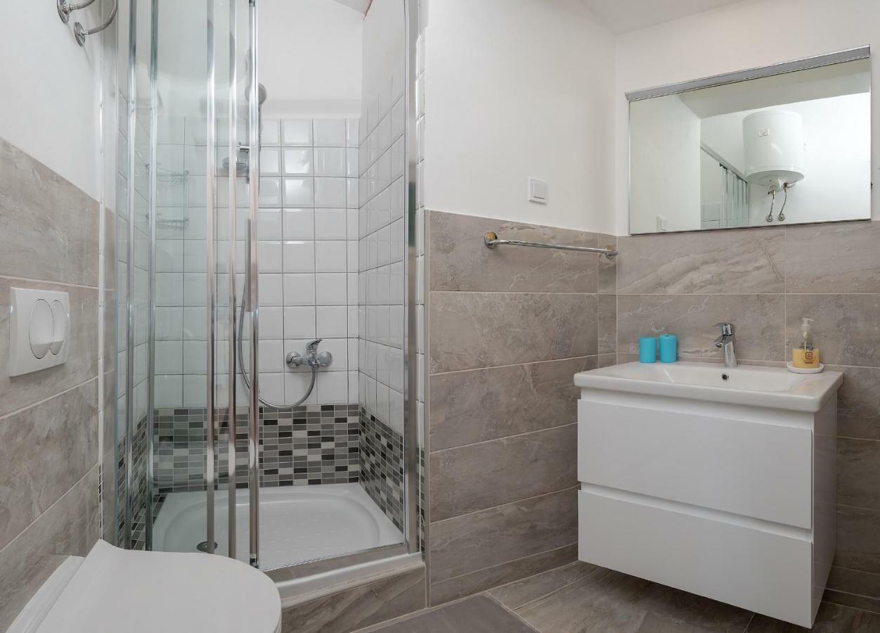 Holiday Home Vineyard House Бол Экстерьер фото