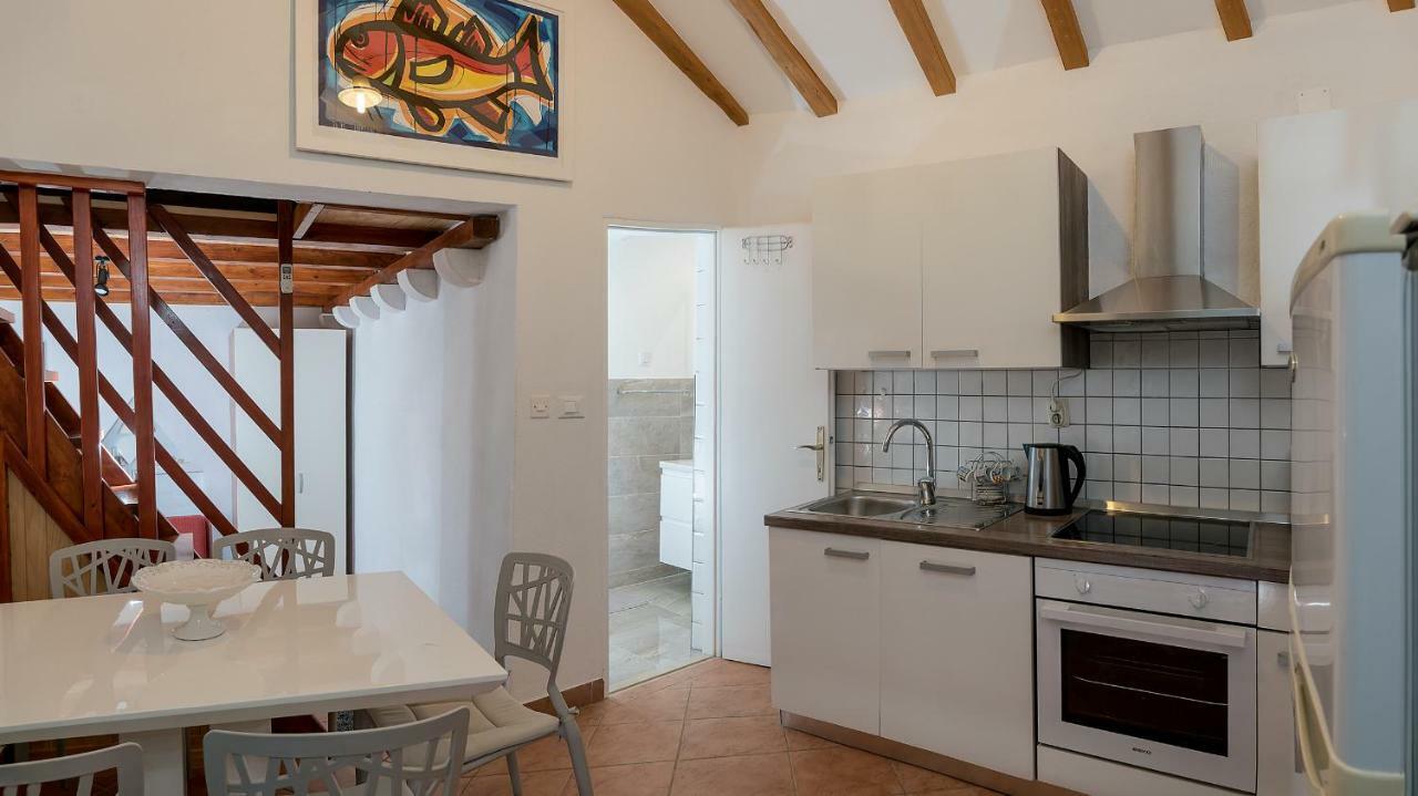 Holiday Home Vineyard House Бол Экстерьер фото